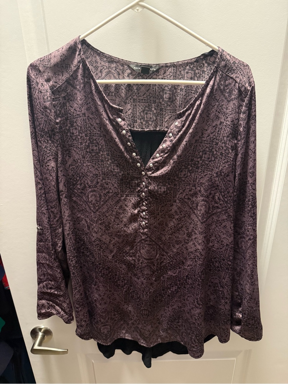 Rock & Republic Purple Paisley Long-Sleeve V-Neck Top
